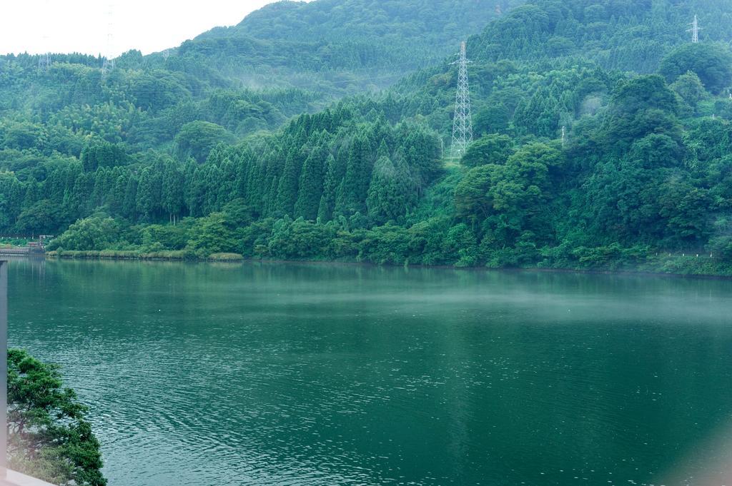 River Retreat Garaku Toyama Buitenkant foto
