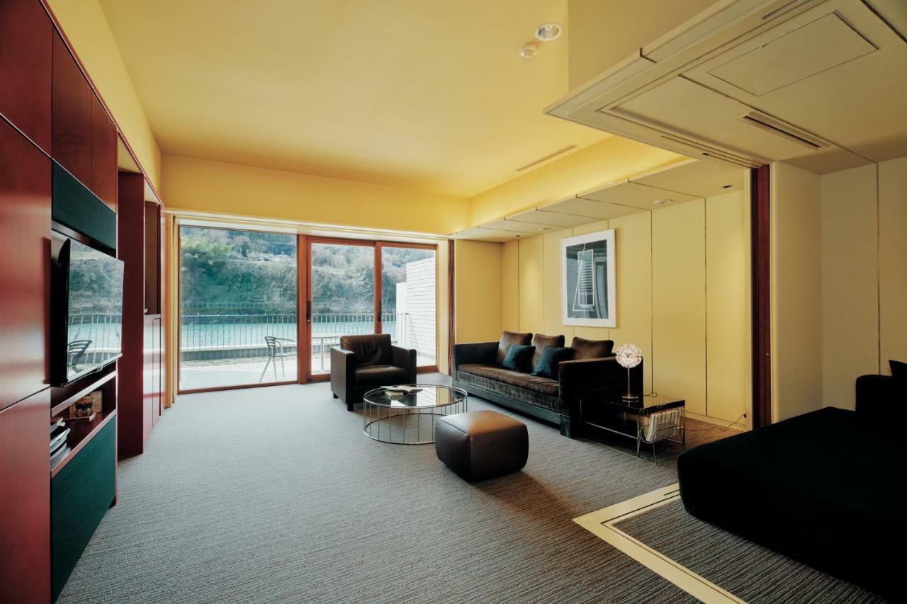 River Retreat Garaku Toyama Kamer foto