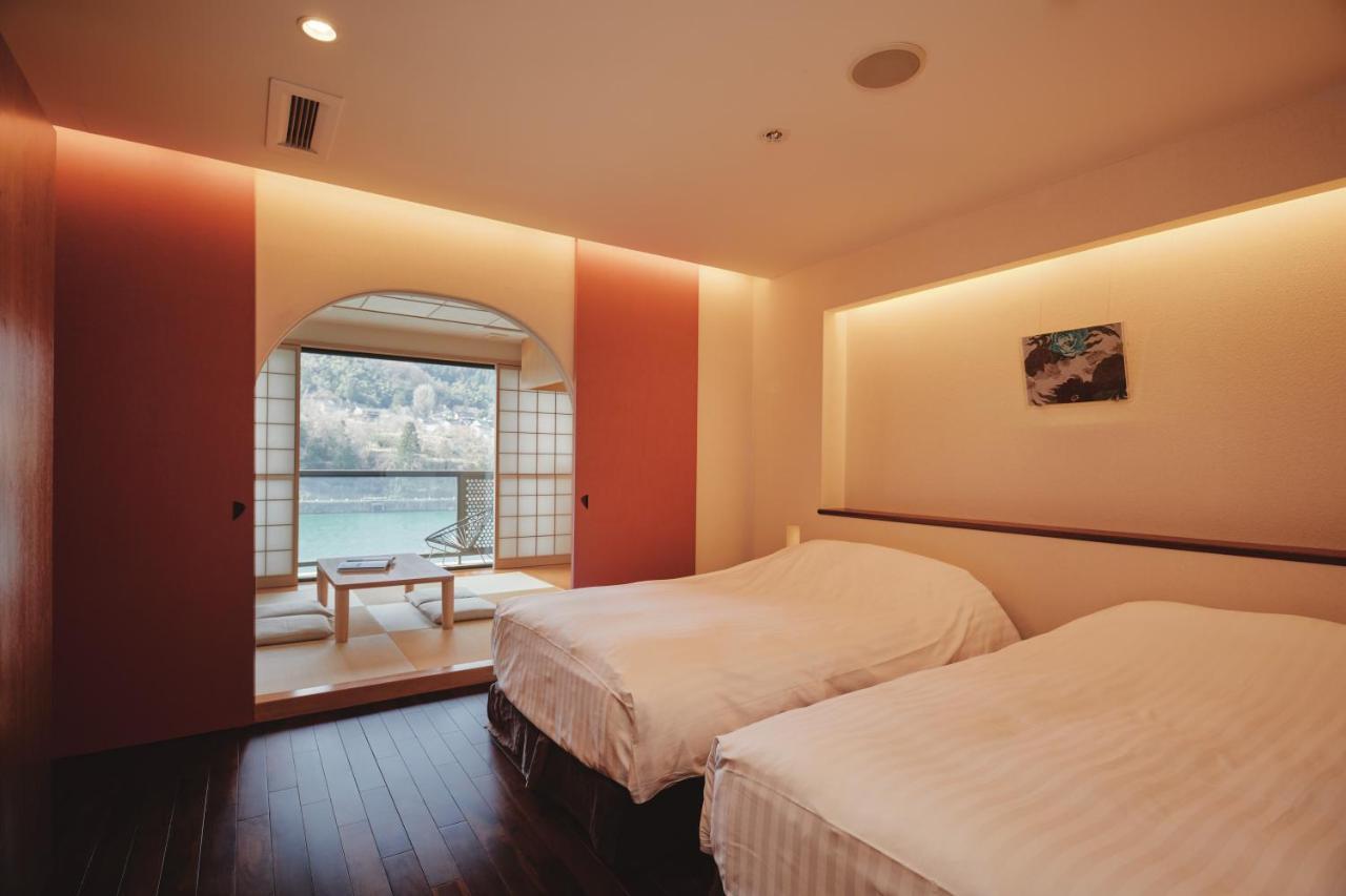 River Retreat Garaku Toyama Kamer foto